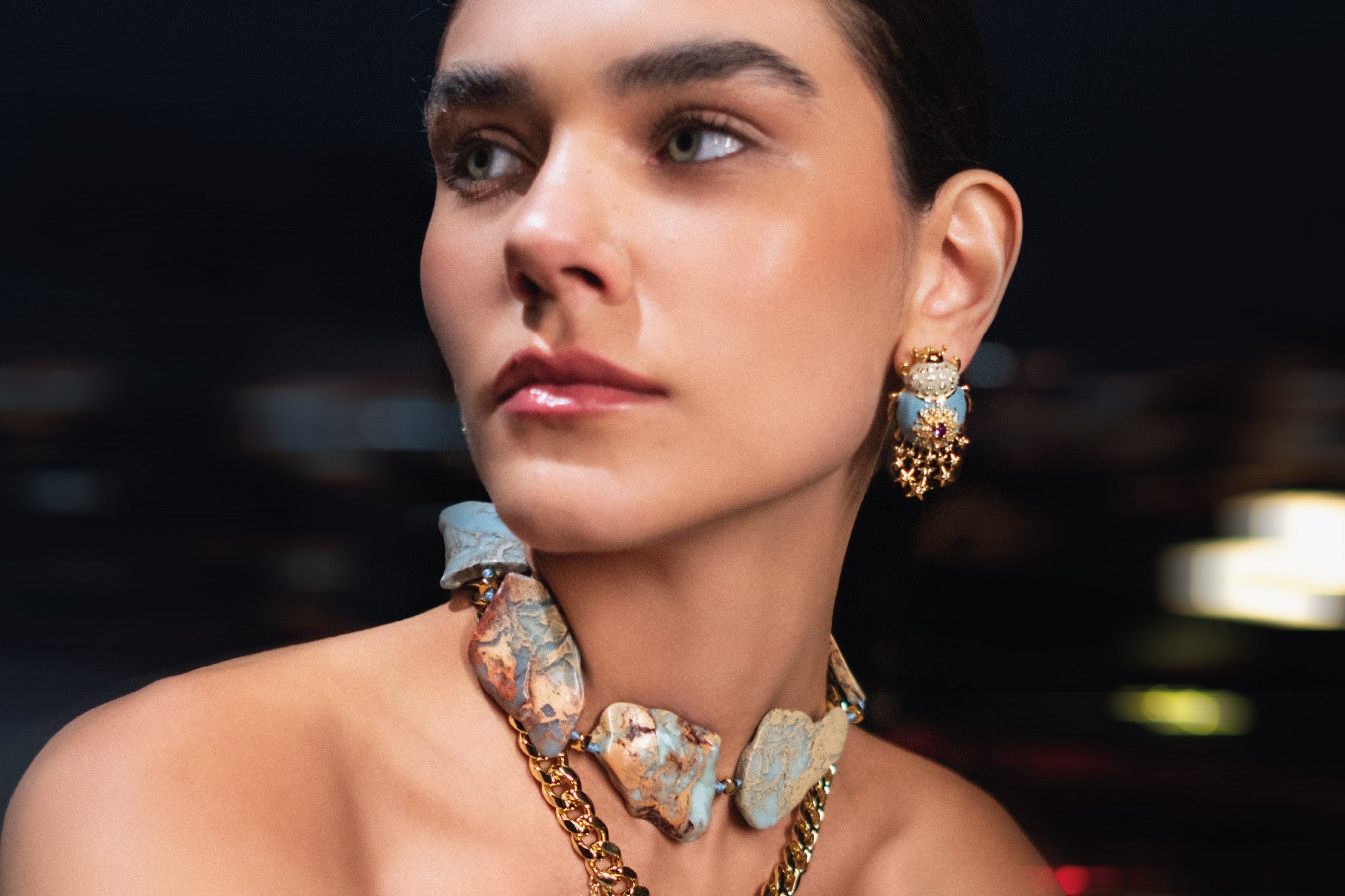 ARETES LARGOS